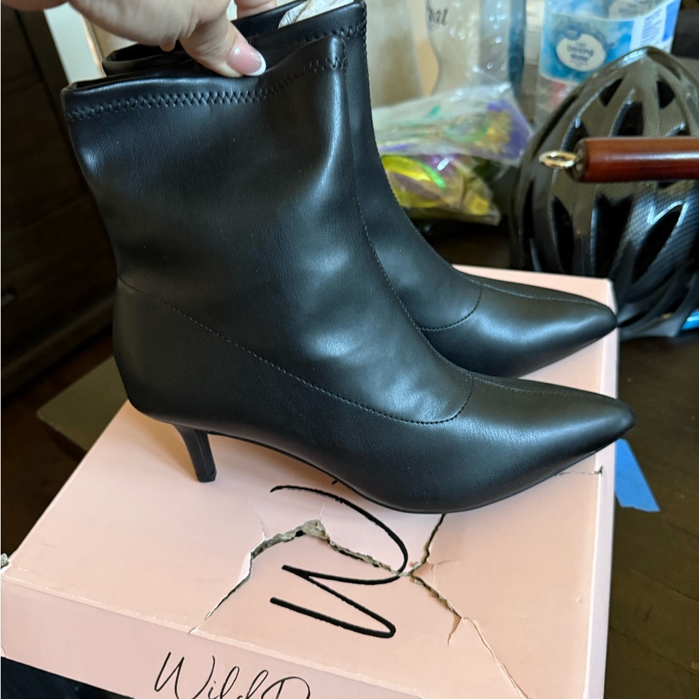 Wild pair Black Ankle Boots